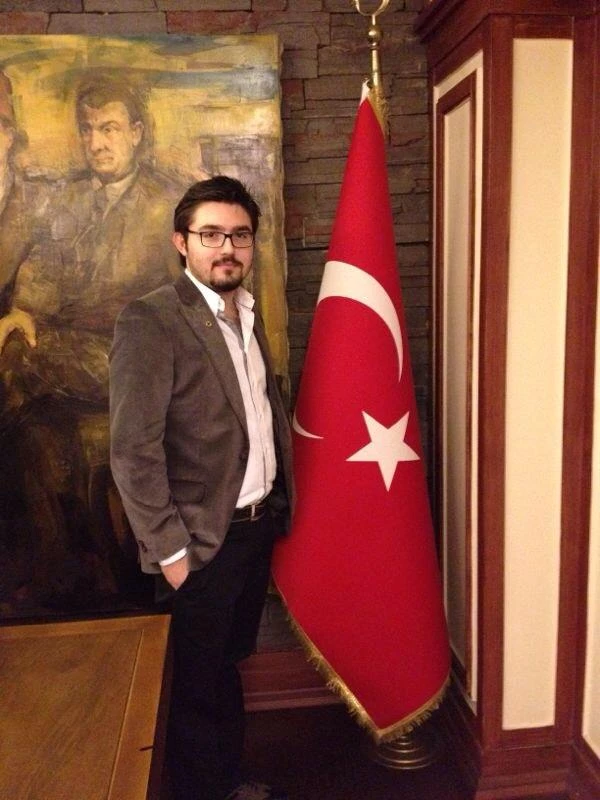 Dr. Aybars Şimşek, Bayrağı Devralıyor..
