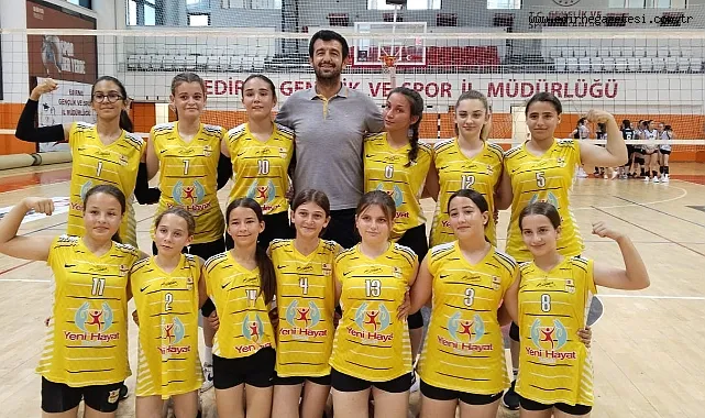  Genç Voleybolcular Yarı Finalde