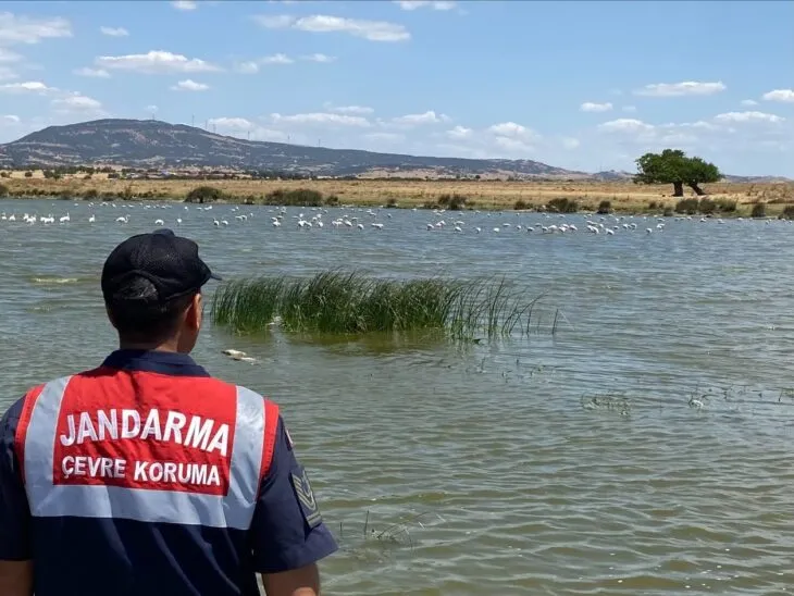 Gala Gölü’nü Jandarma Koruyor