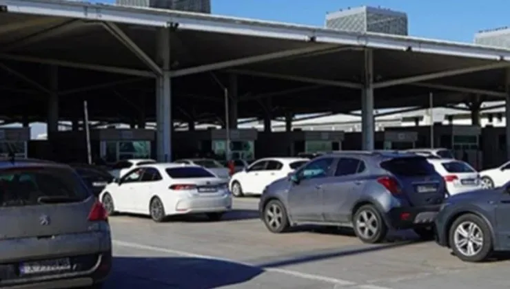 Sınır kapılarından 10 ayda 12 milyona yakın yolcu geçti