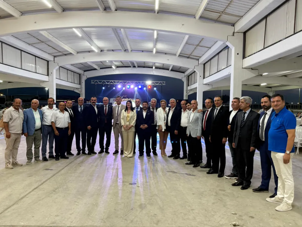 Siyaseti buluşturan düğün