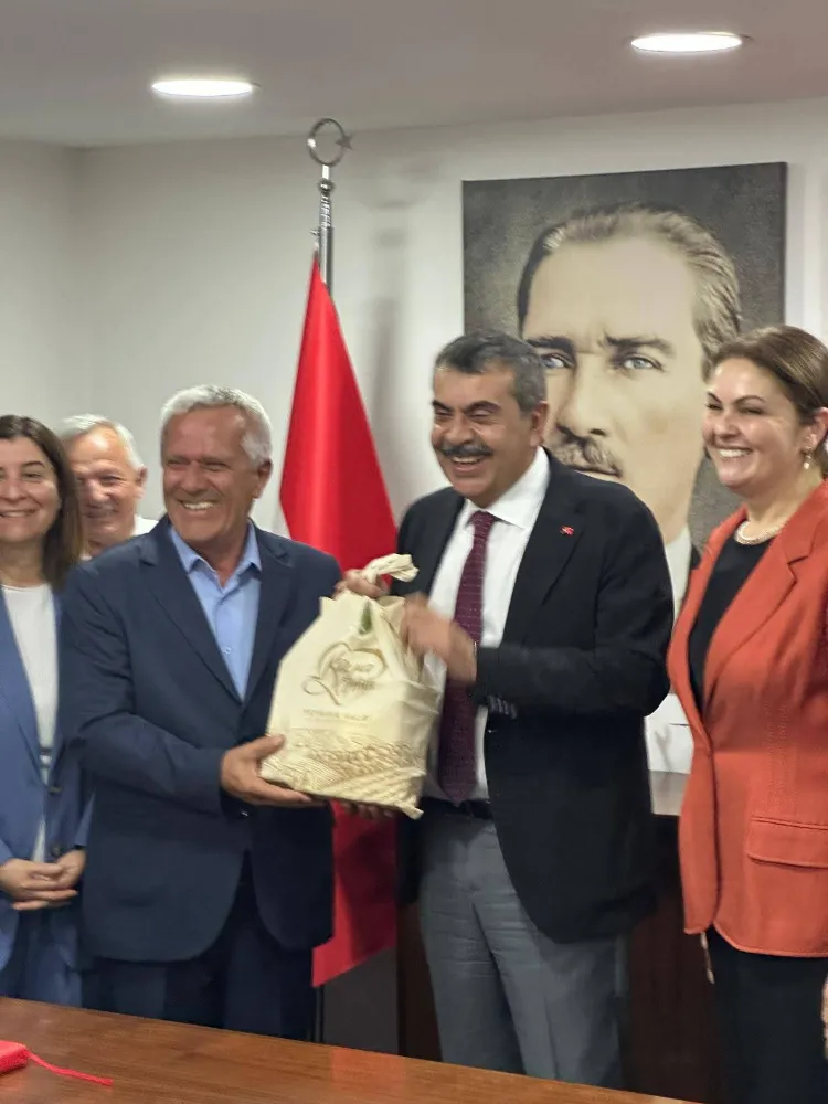 Cemal Deniz’den Bakan Yusuf Tekin’e Eğitim Yatırımı Dosyası