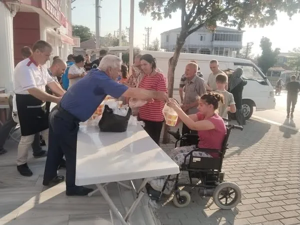 Esetçe Belediyesi’nden Muharrem Ayında Aşure İkramı