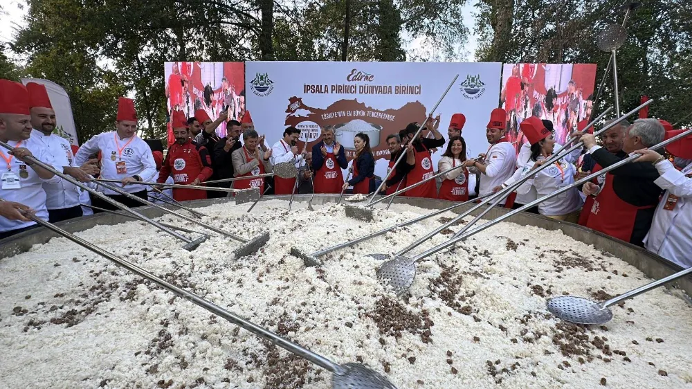 İpsala Pirincinden 6 Ton Pilav Pişirildi.