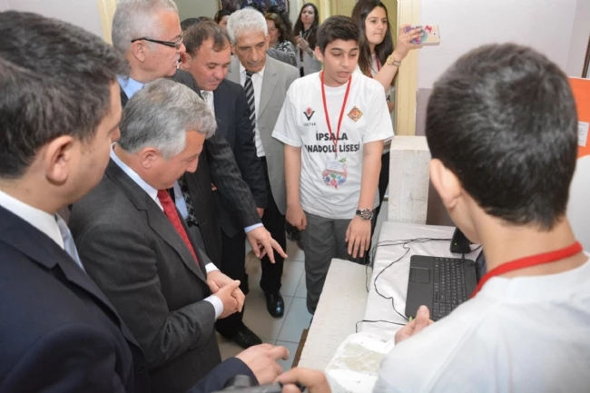 Anadolu Lisesi TÜBİTAK?tan 5 Bin TL Hibe Kazandı.