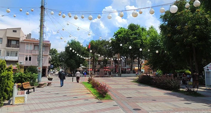 Kapanış Saatlerinin Uzatılması İşletmeleri Memnun Etti