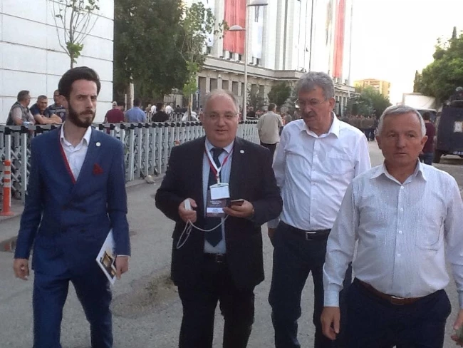 Kerman, AK Parti?nin Kuruluş Toplantısına Katıldı.