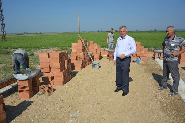 Hayvancılar Modern Ahırlara Kavuşuyor.