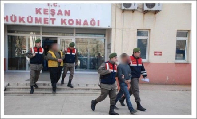 Çaldıkları keçileri kesip köpeklere yedirmek istediler