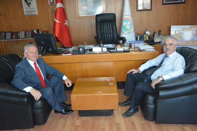 Kerman Keşan?da Ziyaretlerde Bulundu.