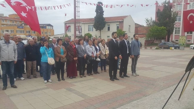 CHP 23 Nisan?ı Ayrı Bir Törenle Kutladı.