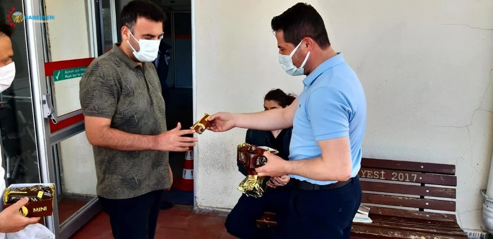 İlkdoğmuş, Sağlık Çalışanlarını Ziyaret Etti.