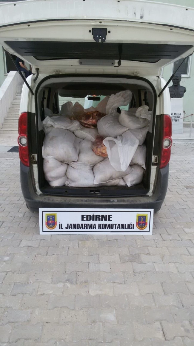 1 Ton 85 Kilo Kaçak Et Ele Geçirildi.