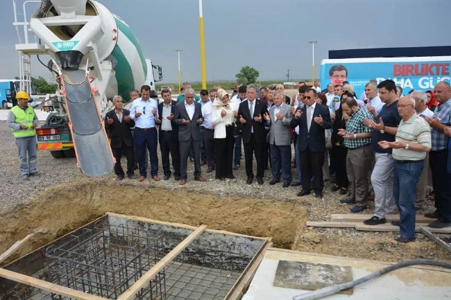 Açık Düğün Salonunun Temeli Törenle Atıldı.