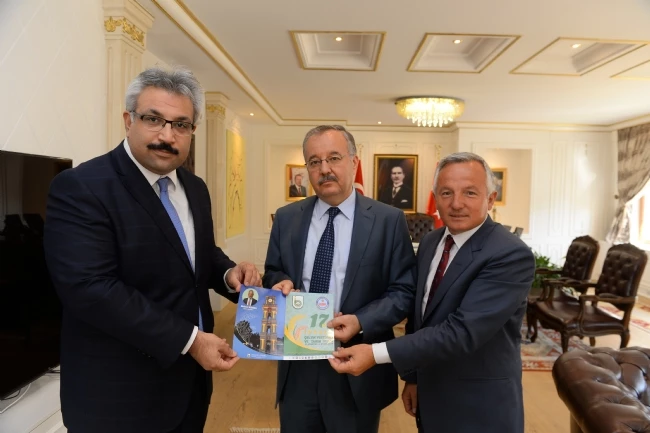 Festivale Davet Ettiler..