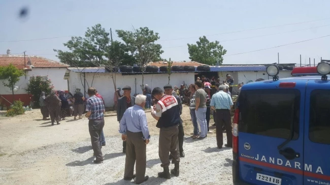 Bunalıma giren yaşlı adam intihar etti