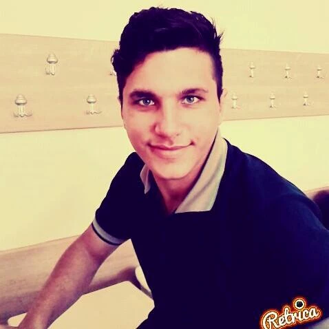 21  Yaşındaki Genç, Evinde Ölü Bulundu