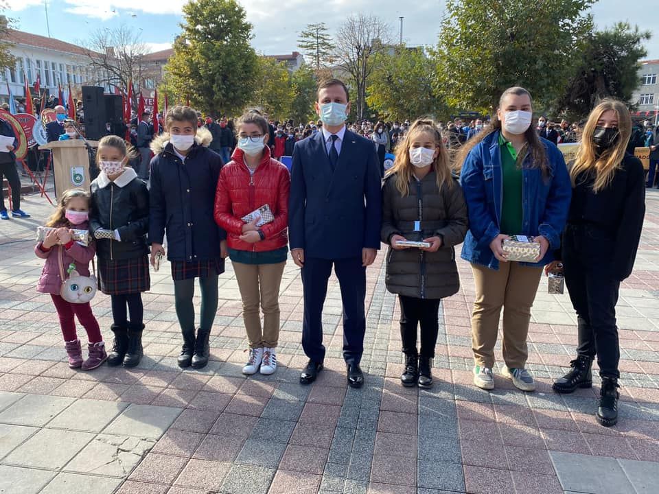 İlelebet CUMHURİYET!