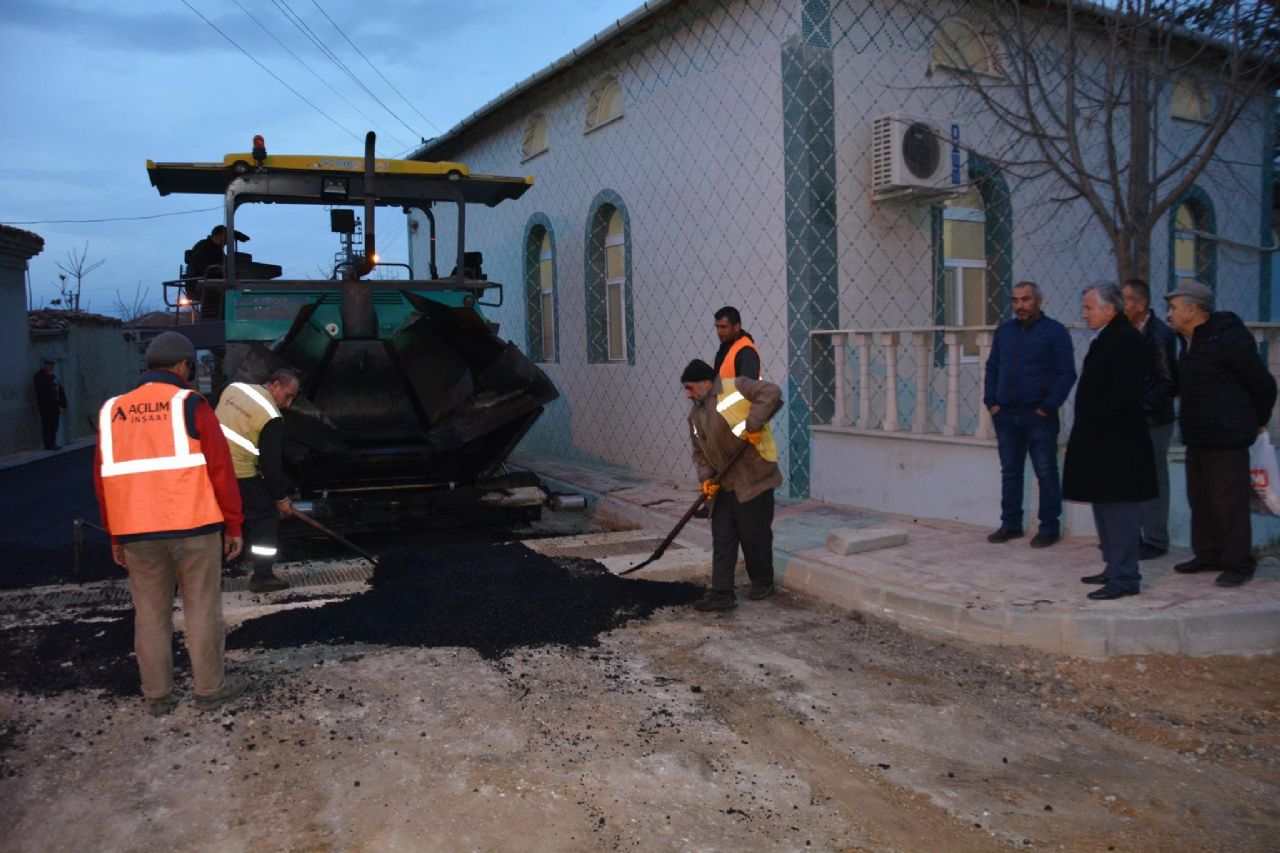Köprü Mahallesi Yolu Asfaltlandı.