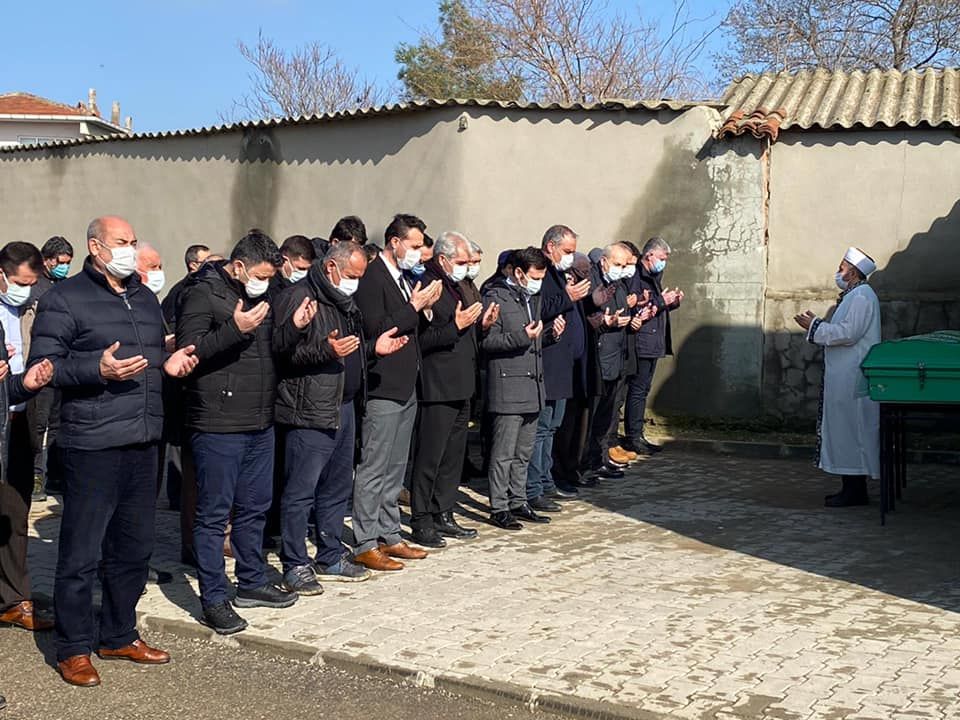 Ünsal, Ebedi Yolculuğuna Uğurlandı