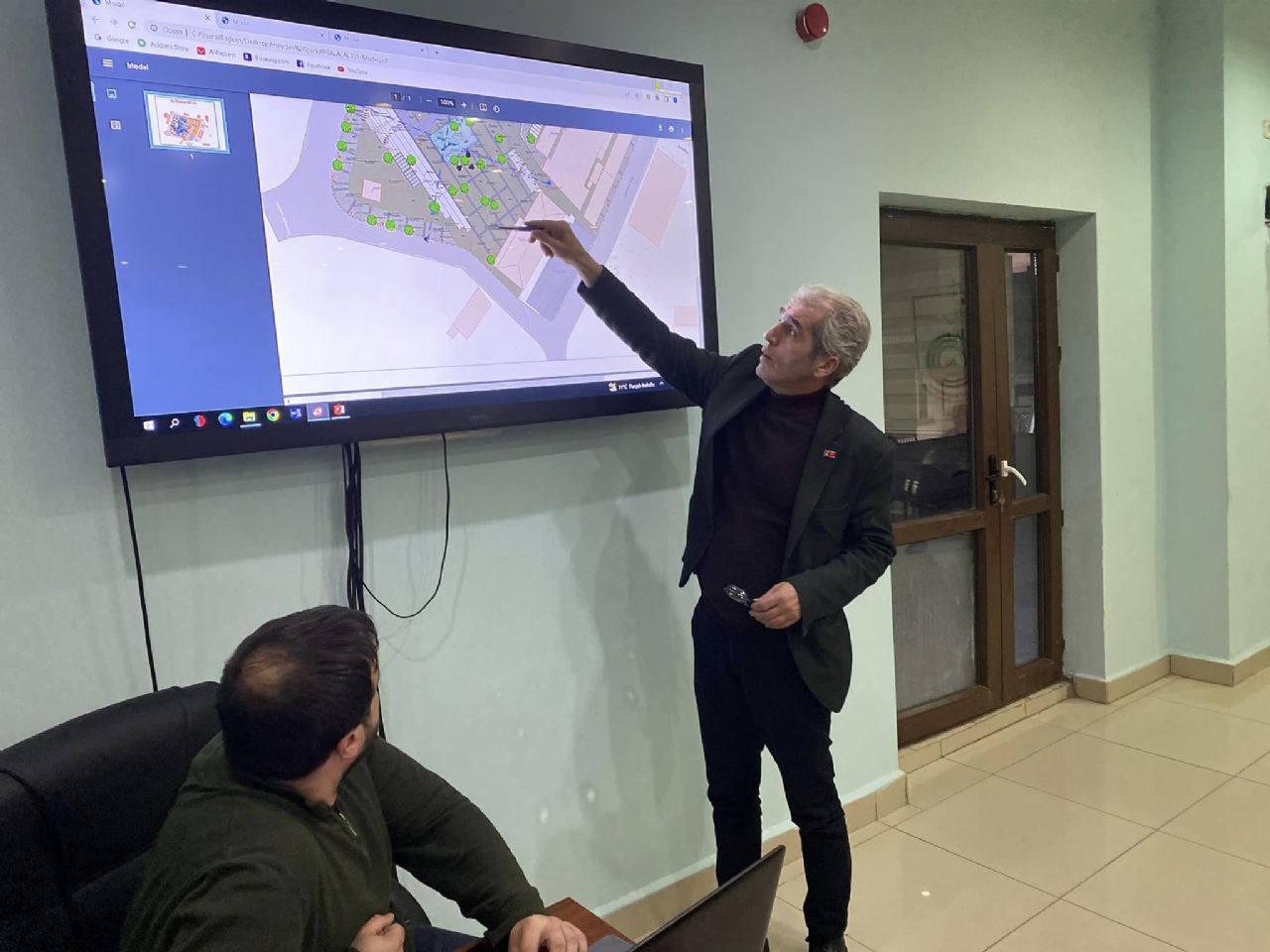 Cumhuriyet Meydanı Yeniden Düzenleniyor.