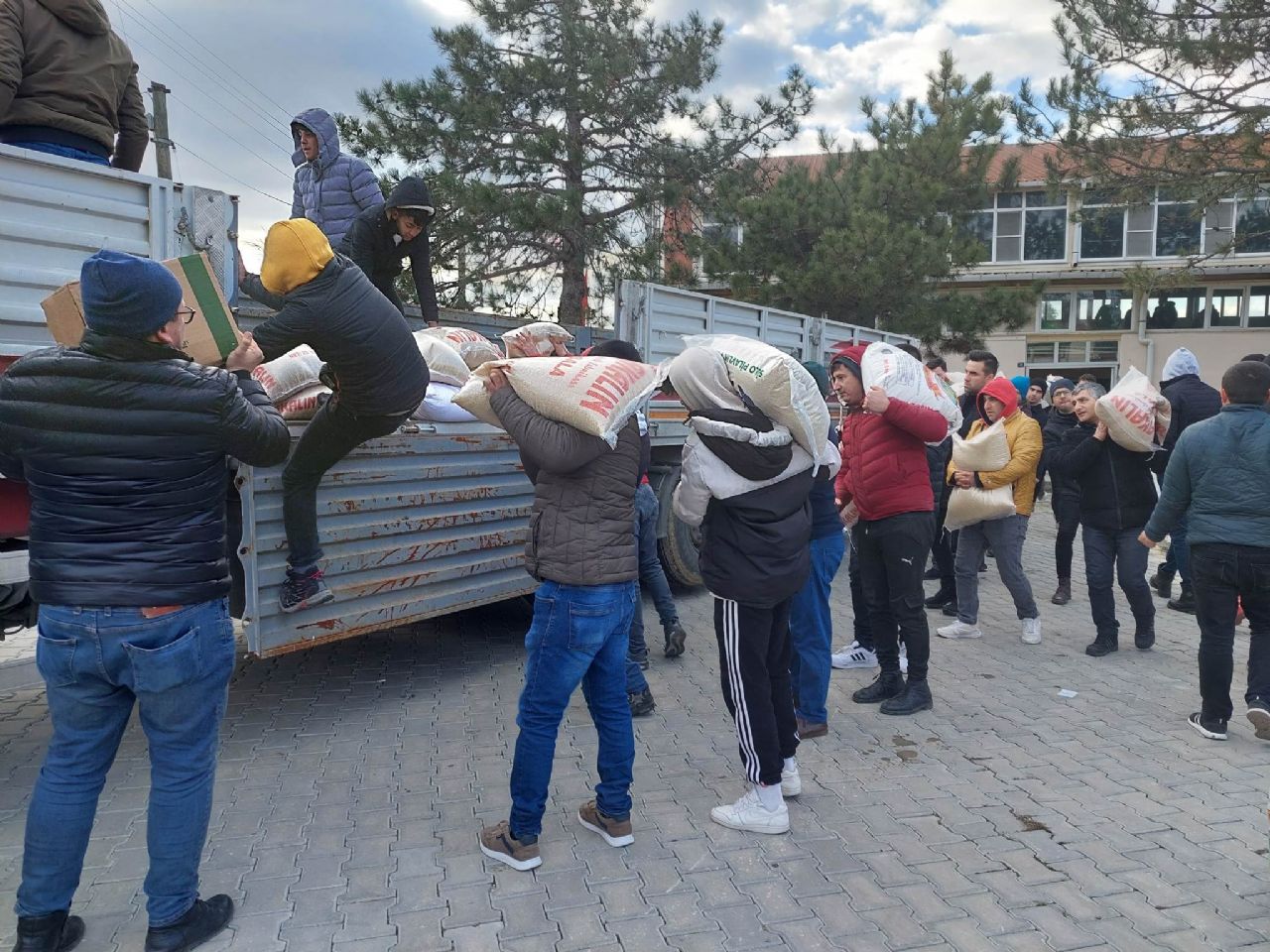 Yardım Kampanyası Devam Edecek