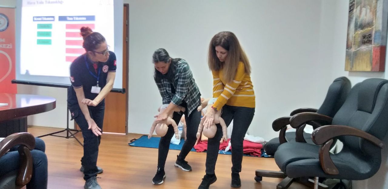 Yüksekokulda İlkyardım Eğitimi Verildi.