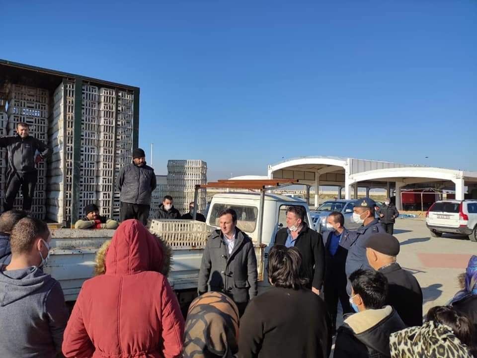 43 Kadın Girişimciye 4 bin 515 Tavuk Verildi.