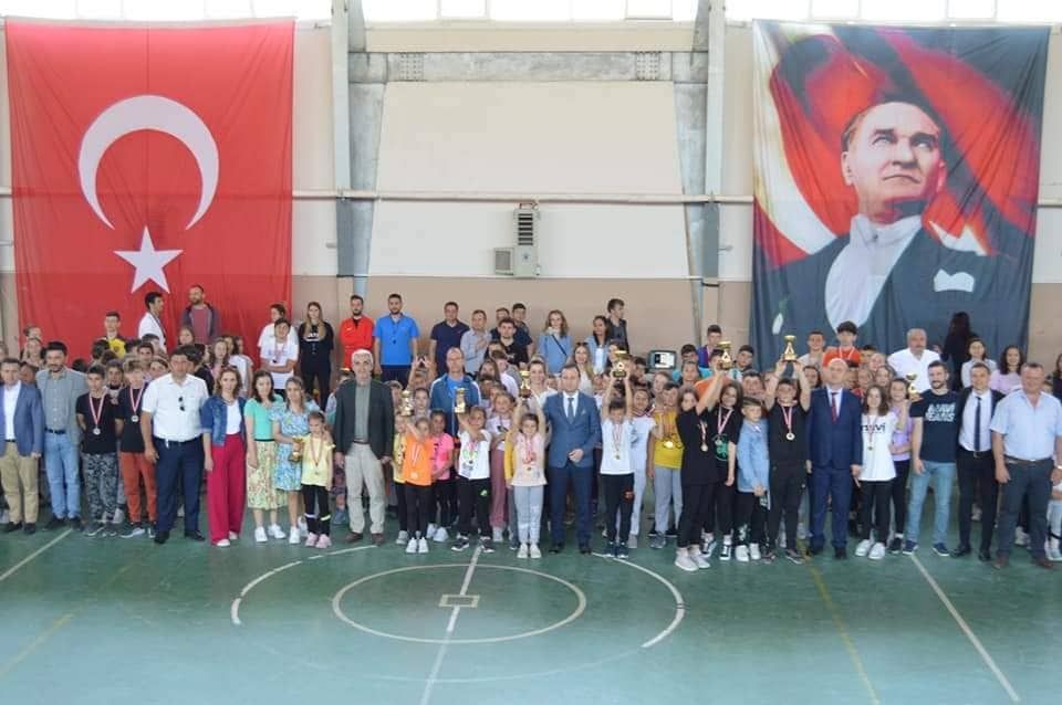 Çocuk Oyunları Şenlikleri Sona Erdi.