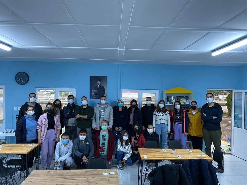 “Hayaller Kuruyoruz” Kütüphanesi Yenilendi