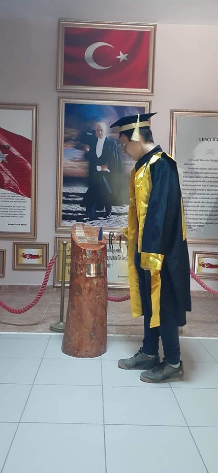 Anadolu Lisesinde Sessiz Tören