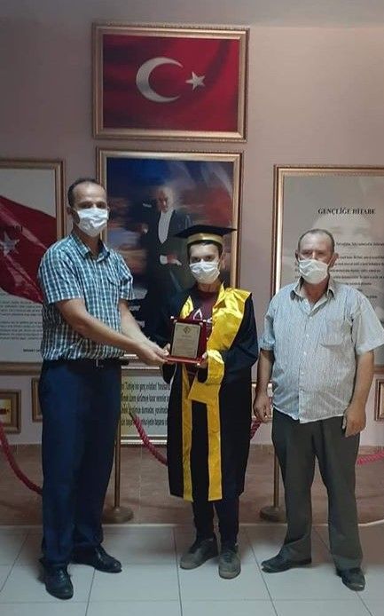 Anadolu Lisesinde Sessiz Tören