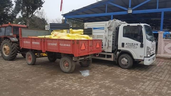 Pazardere Köyünde Meralar Gübrelendi.