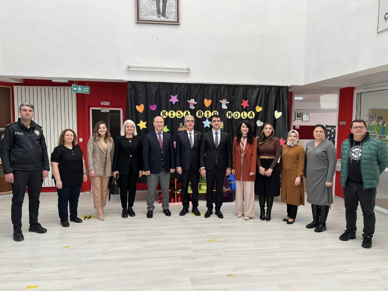 Miniklerin Karne Sevinci..