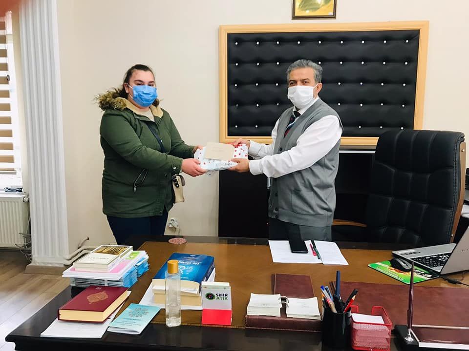 Dereceye Giren Öğrencilere Ödülleri Verildi.