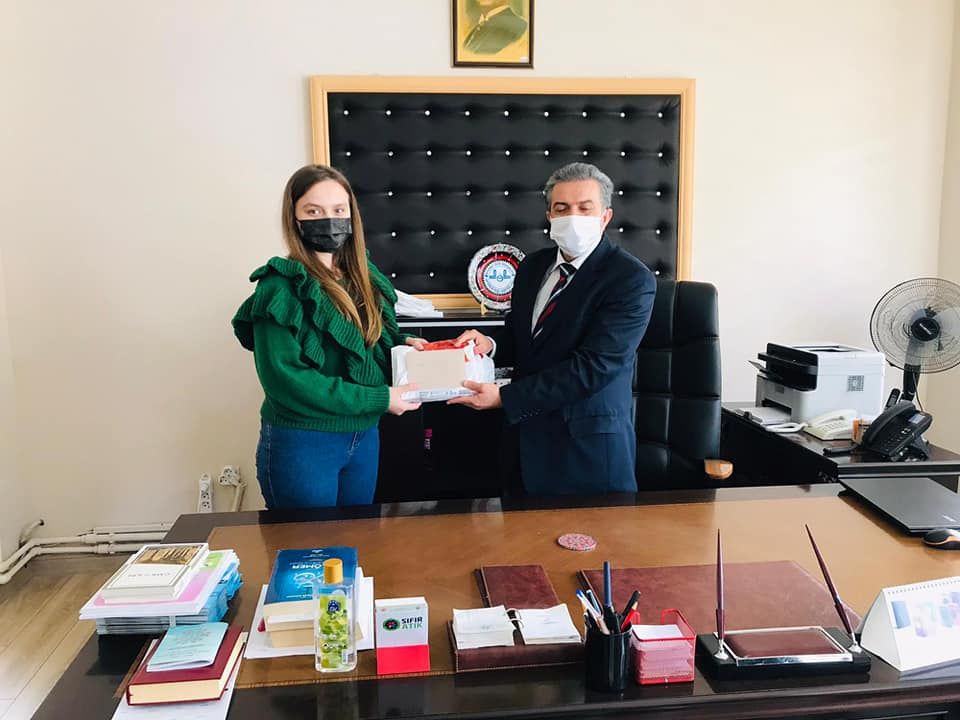 Dereceye Giren Öğrencilere Ödülleri Verildi.