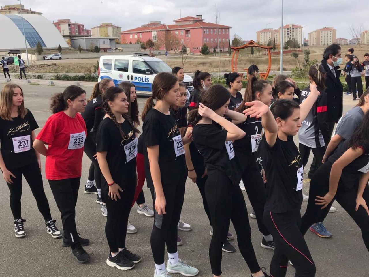 Krosta Keşan Birincisi Oldular.