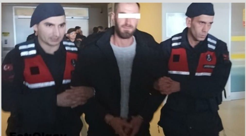 Eve Dönünce Yakalandı.