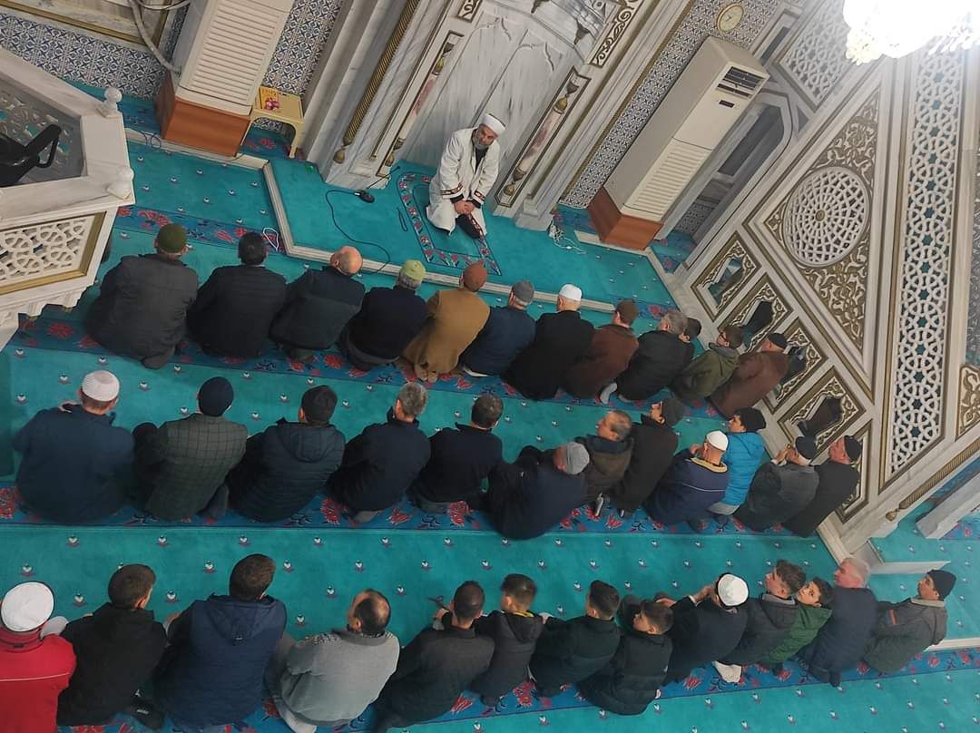 Sabah Namazı Buluşmaları Devam Ediyor.