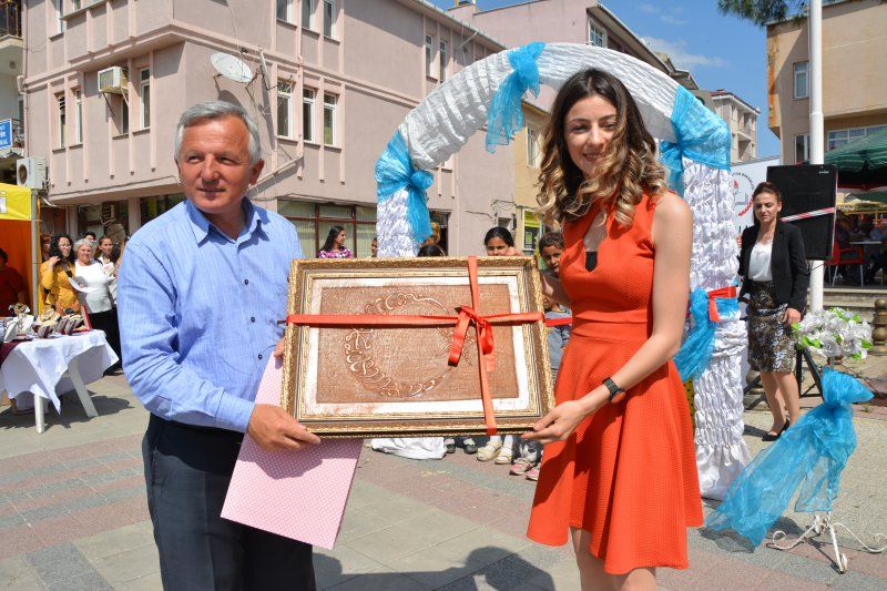 HEM Sergisi Göz Kamaştırdı.