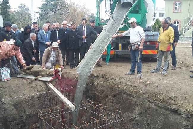 Sarıcaali’de Çok Amaçlı Salon Yapılıyor