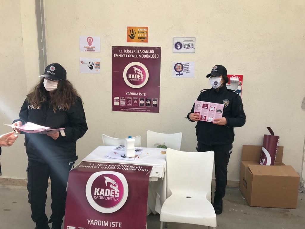 Emniyet, vatandaşa KADES uygulamasını anlattı