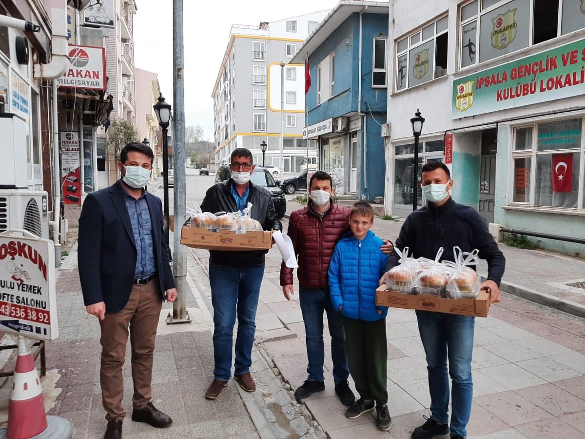 AK Parti Ramazanda da Boş Durmuyor