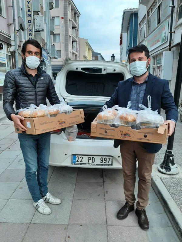 AK Parti Ramazanda da Boş Durmuyor