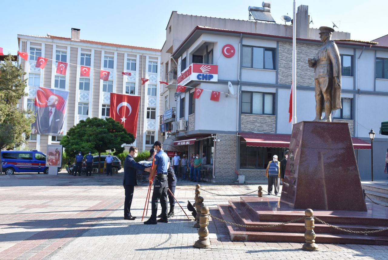 Sonsuza Kadar Kutlayacağız!